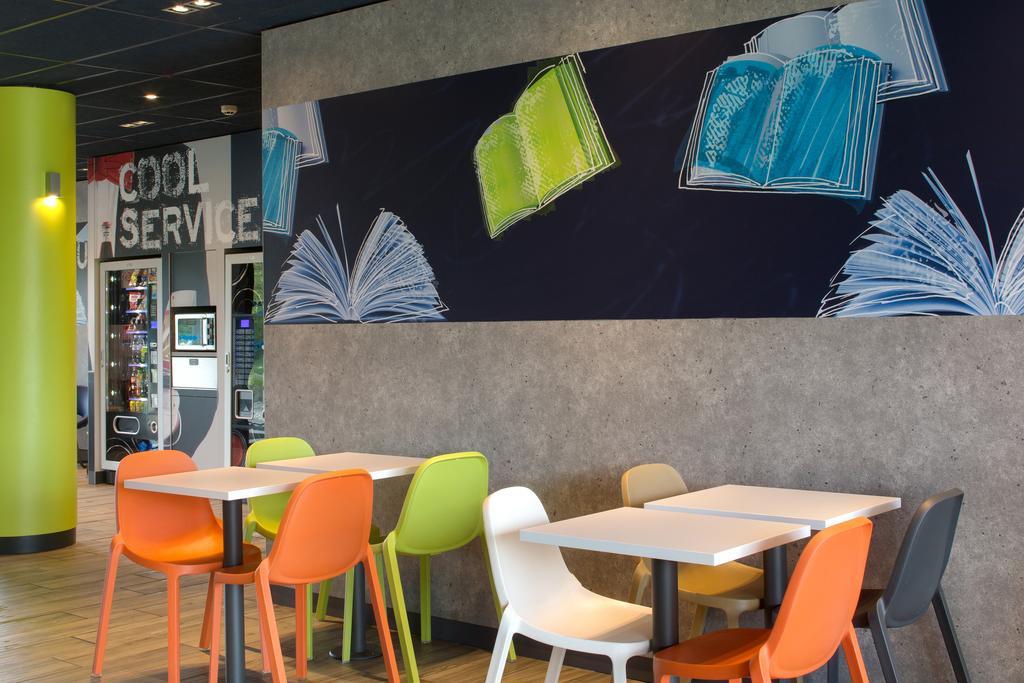 Ibis Budget Montceau Les Mines Bagian luar foto