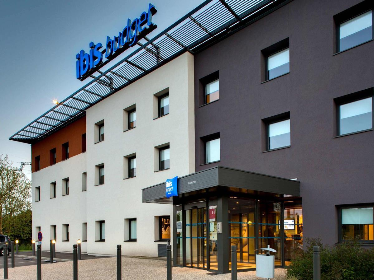Ibis Budget Montceau Les Mines Bagian luar foto