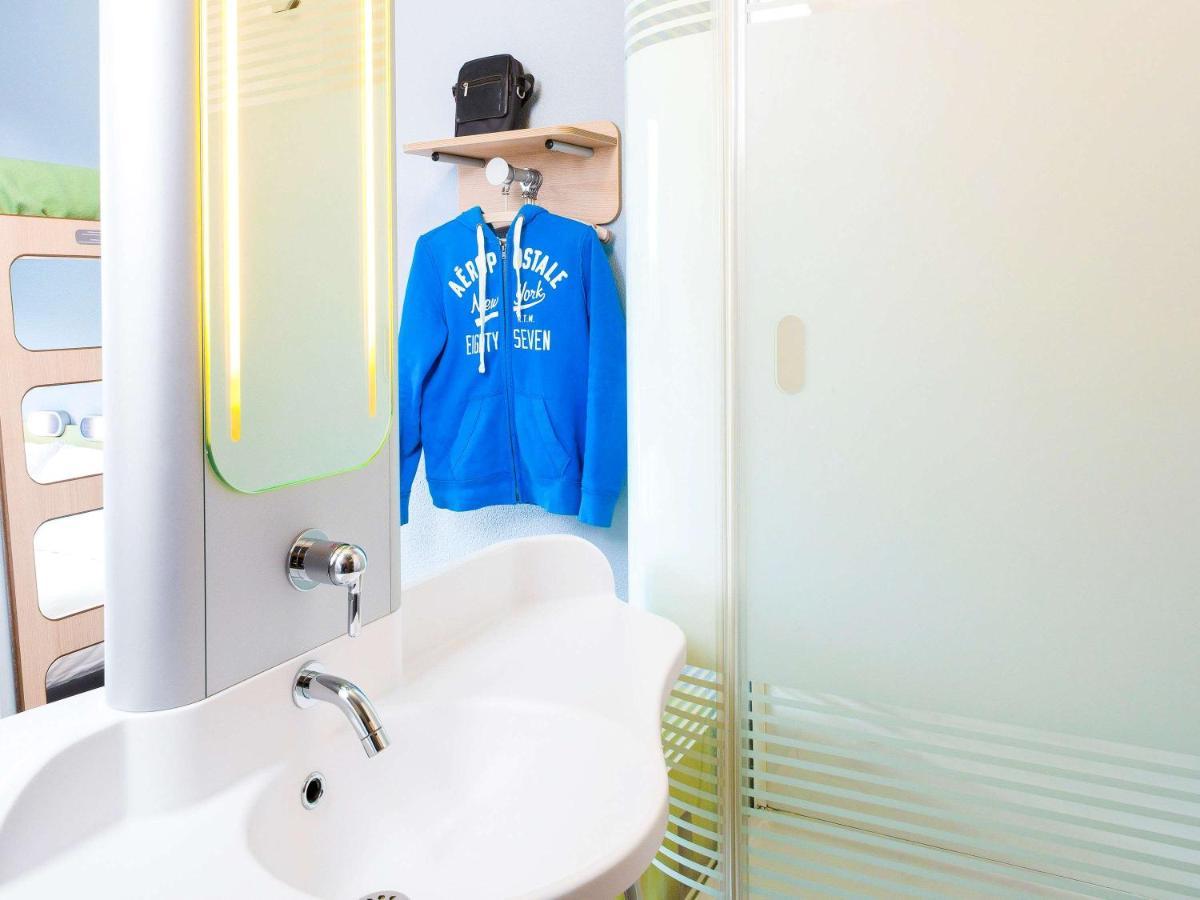 Ibis Budget Montceau Les Mines Bagian luar foto