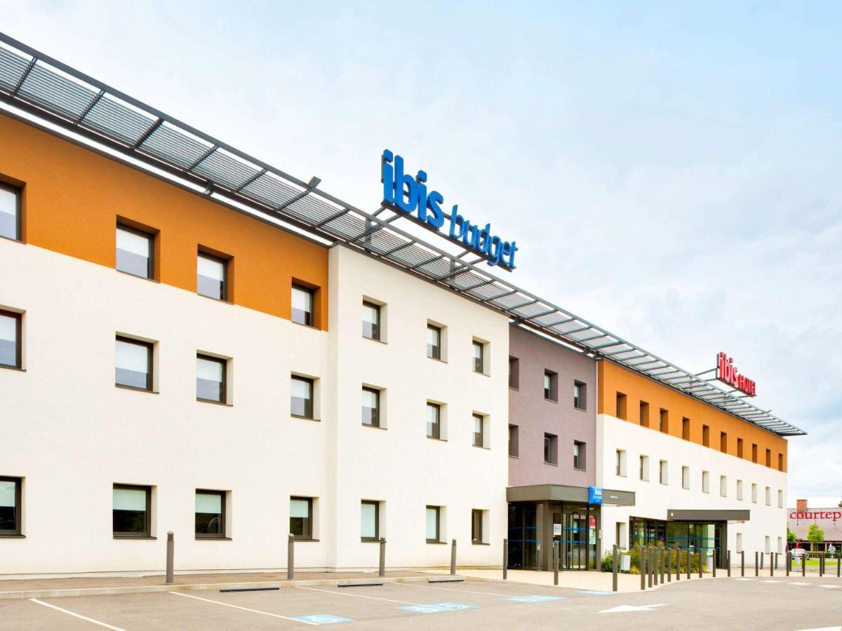 Ibis Budget Montceau Les Mines Bagian luar foto